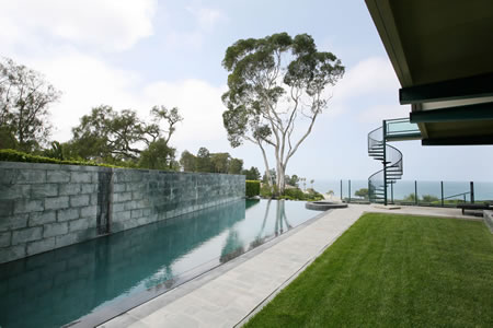 Palos Verdes Estates Vanishing Edge Pool with Spa 5